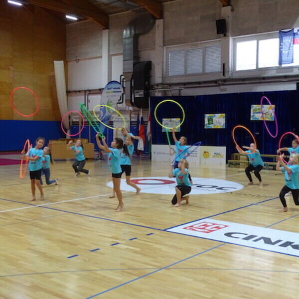 Hoops dance
